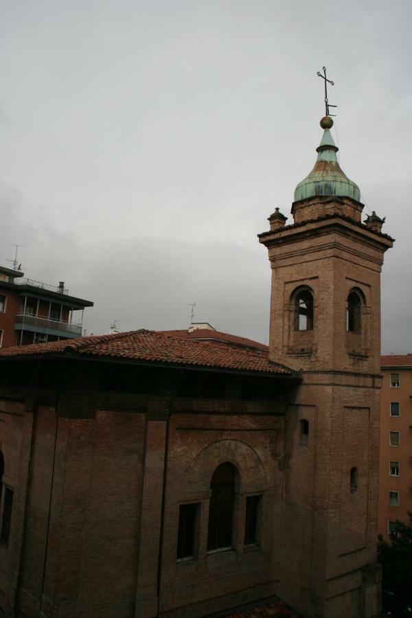 Appartamento 2 Torri Bologna Bagian luar foto